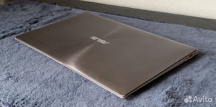 Asus Zenbook Intel Core i5 4GB RAM 128GB SSD M.2 1