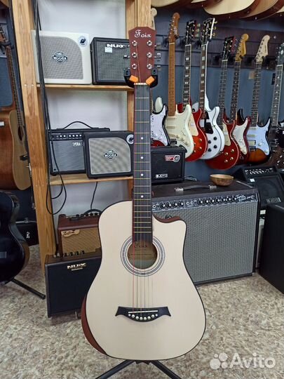 Акустическая гитара, с вырезом, цвет натуральный