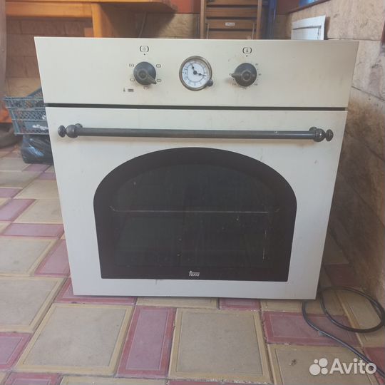 Встраиваемый духовой шкаф тека