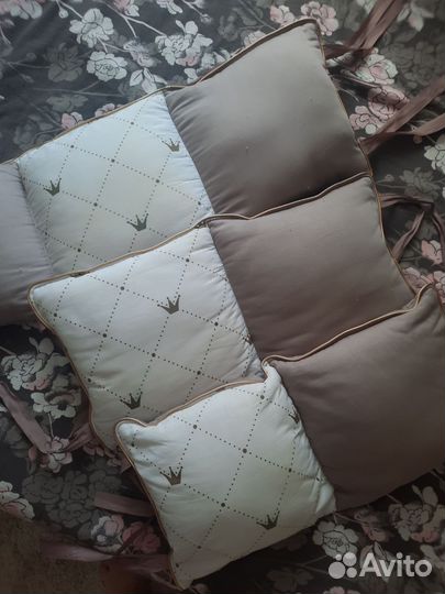 Бортики в кроватку