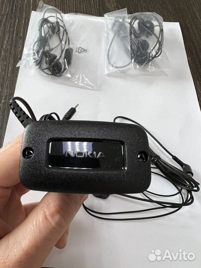 Гарнитура и зарядка нокиа