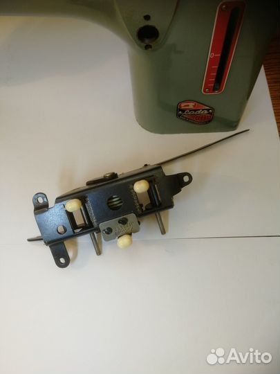 Запчасти к швейной машинке LADA