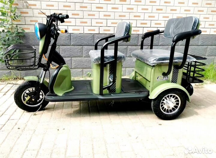 Трицикл двухместный новый