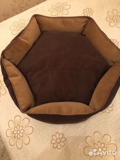 Лежак лежанка