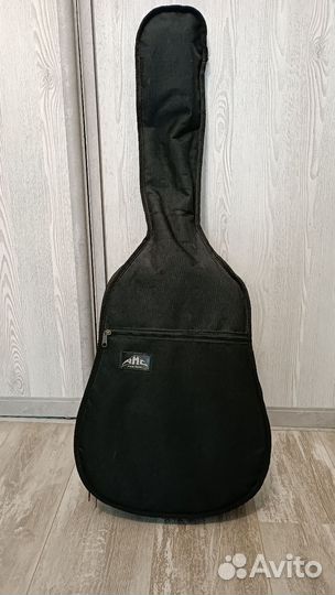 Классическая гитара yamaha