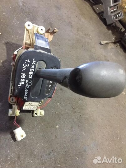 Селектор АКПП Mazda Demio 1.3л.DW3W