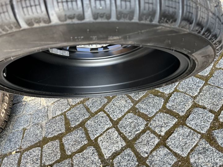 R19 Pirelli P Zero Winter 245/40, PCD 5x112 DIA 38