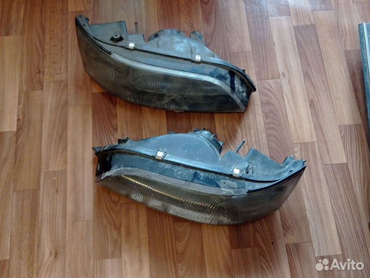 Фара Toyota mark 2 GX 90 R/L