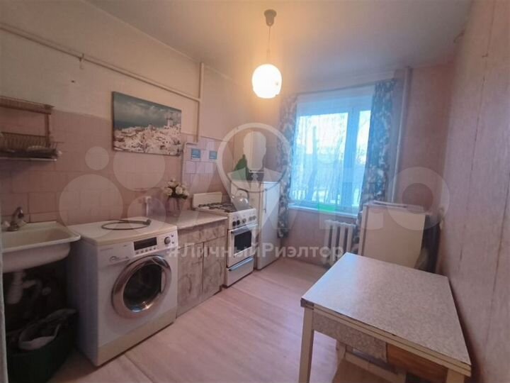 2-к. квартира, 52 м², 2/9 эт.