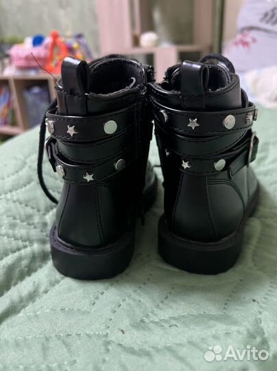Ботинки демисезонные для девочки 22