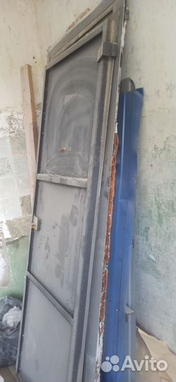 Дверь входная металлическая