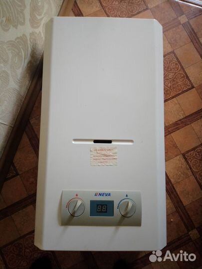 Газовая колонка нева