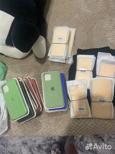 Чехлы и стекла на iPhone