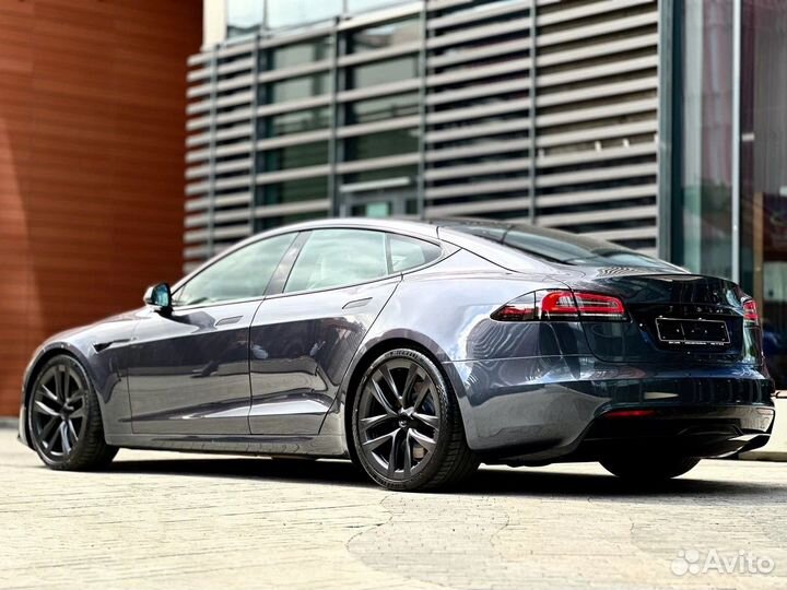 Tesla Model S, 2023