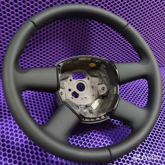 Кожаный руль audi А4 B7