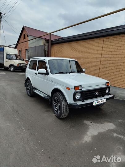 LADA 4x4 (Нива) 1.7 МТ, 2013, 300 000 км