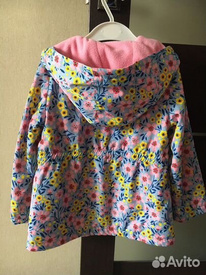 Продам куртку для девочки