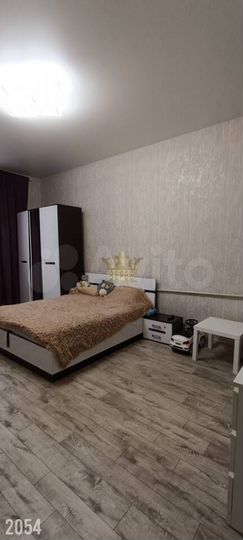 4-к. квартира, 104 м², 1/2 эт.