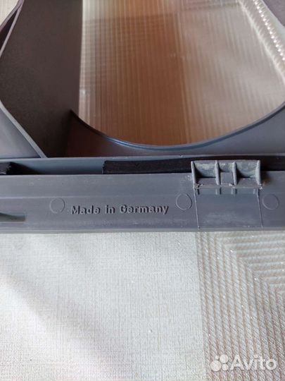 Стекло фары mercedes 124