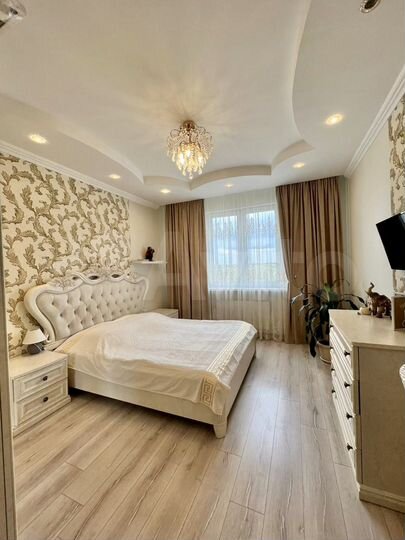 3-к. квартира, 77,8 м², 10/15 эт.