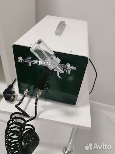 Аппарат для безынъекционной мезотерапии