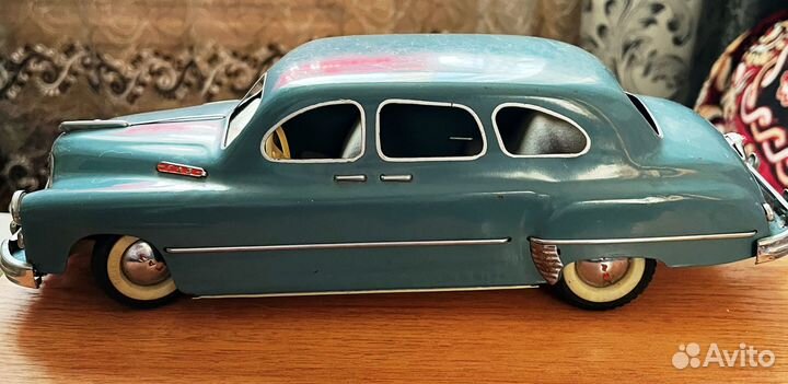 Игрушка СССР машина Газ 12,Зим