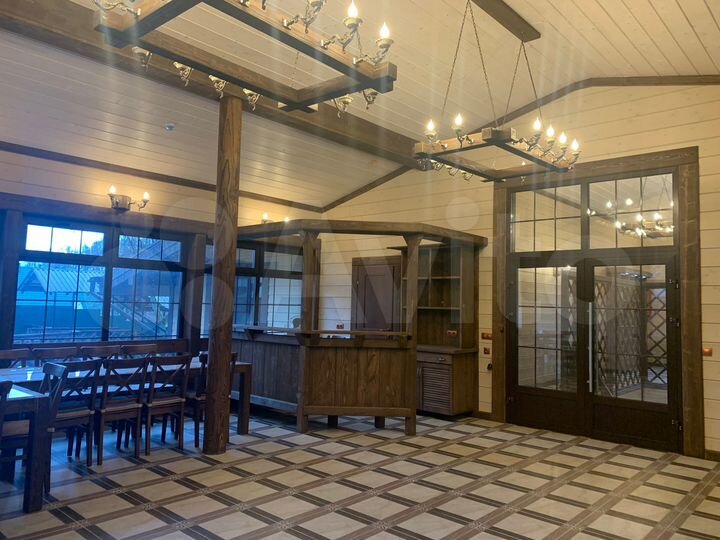 Гостиница, 688 м²