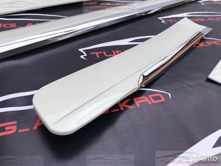 Молдинги дверей Toyota Land Cruiser Prado 150 Y932