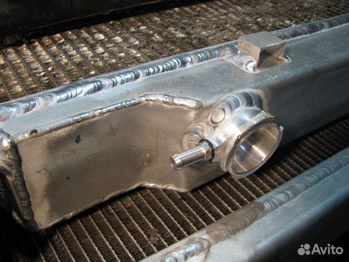 Радиатор на Toyota Land Cruiser, Prado