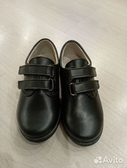 Детская обувь для мальчика новая