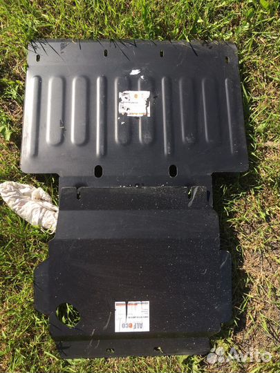 Продам защиту картера на Инфинити QX56. QX80