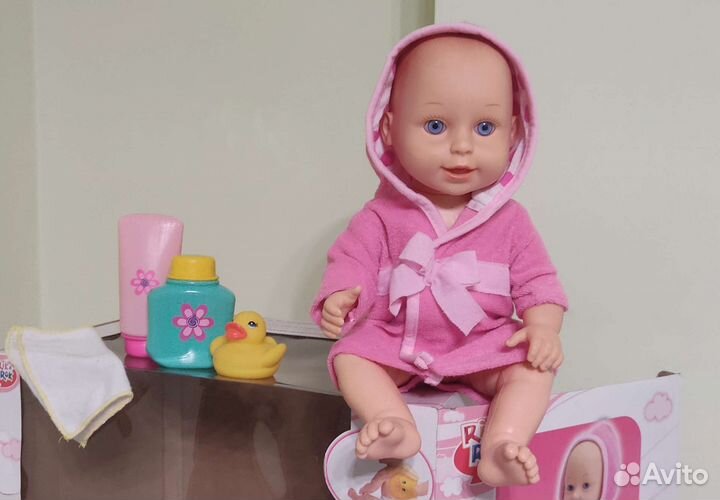 Большой пупс с ванной