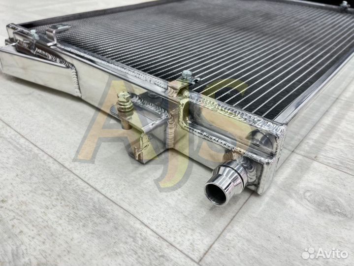 Радиатор алюминиевый BMW CSF G8X M3/M4 front radiator 2021+ серый