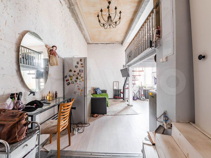 Доля в 3-к. квартире, 41 м², 2/3 эт.