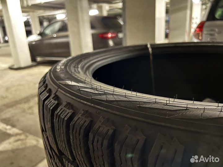 Nokian Tyres Hakkapeliitta R3 SUV 275/45 R21