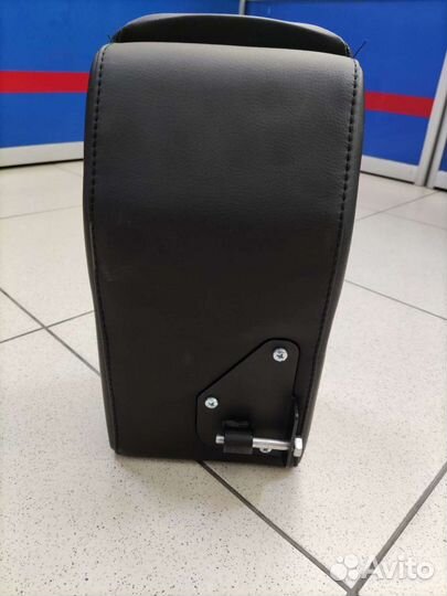 Подлокотник (бар) 2190 Гранта с кормашкой