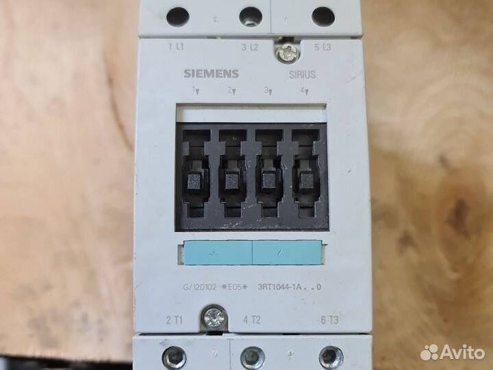 Контактор Siemens 65A