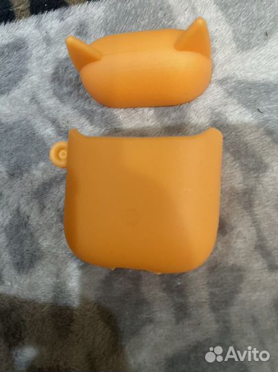 Чехол на наушники airpods