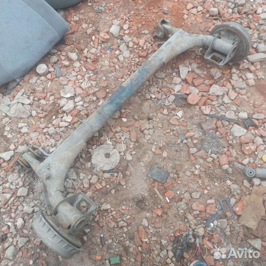 Балка зад LADA Priora