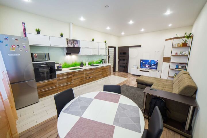 1-к. квартира, 72 м², 8/9 эт.