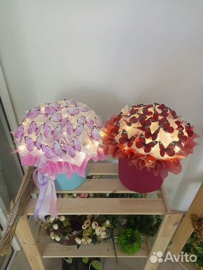 Букет из бабочек в коробке