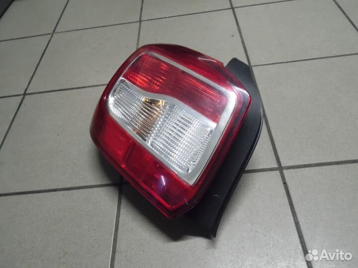 Фонарь задний левый Рено Логан 2