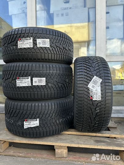 Yokohama BluEarth Winter V905 275/40 R21 и 315/35 R21 111W
