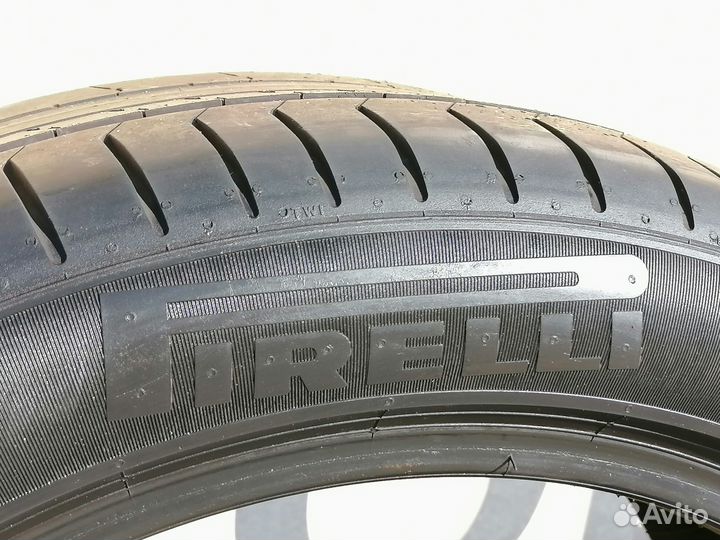 Pirelli P Zero PZ4 275/40 R19