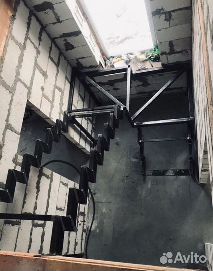 Лестница металлическая на 2 этаж