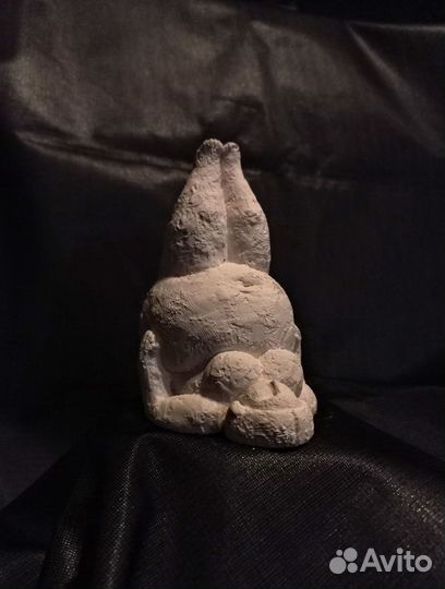 Мегалитическая скульптура из гипса