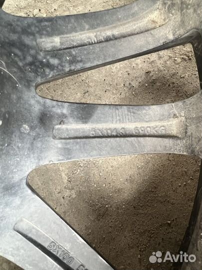 Диски Y4917 r16 5x114,3