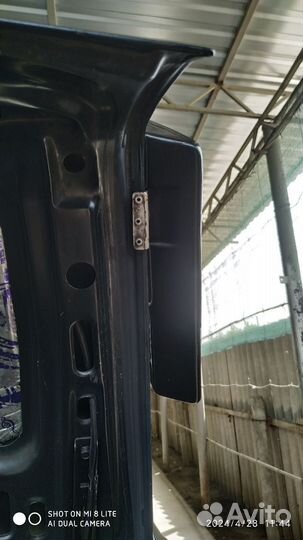 Спойлер Hella мерседес w201