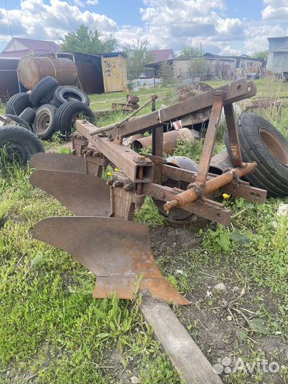Плуг для трактора