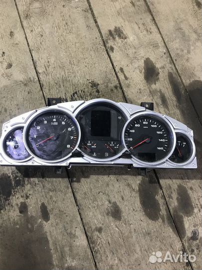 Панель приборов Porsche Cayenne